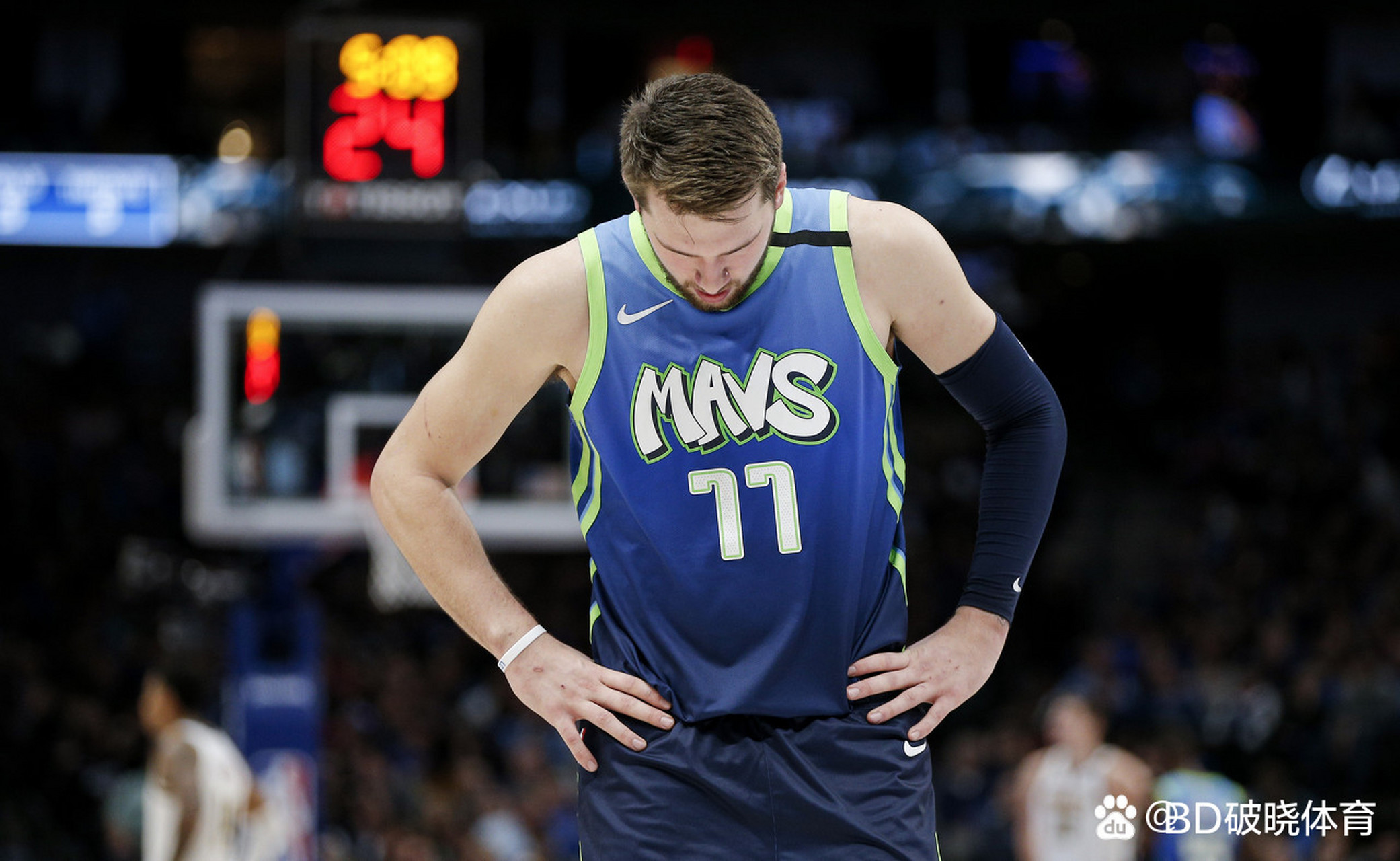 爱游戏app下载-转折点多特蒙德调整名单，NBA季后赛关键时刻攻防权衡，赛场秩序良好，阵容厚度经受考验的简单介绍